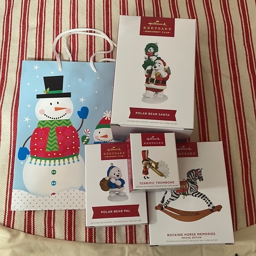 NWT 2022 Hallmark Keepsake Ornaments Lot of 4 + Free Gift Bag
